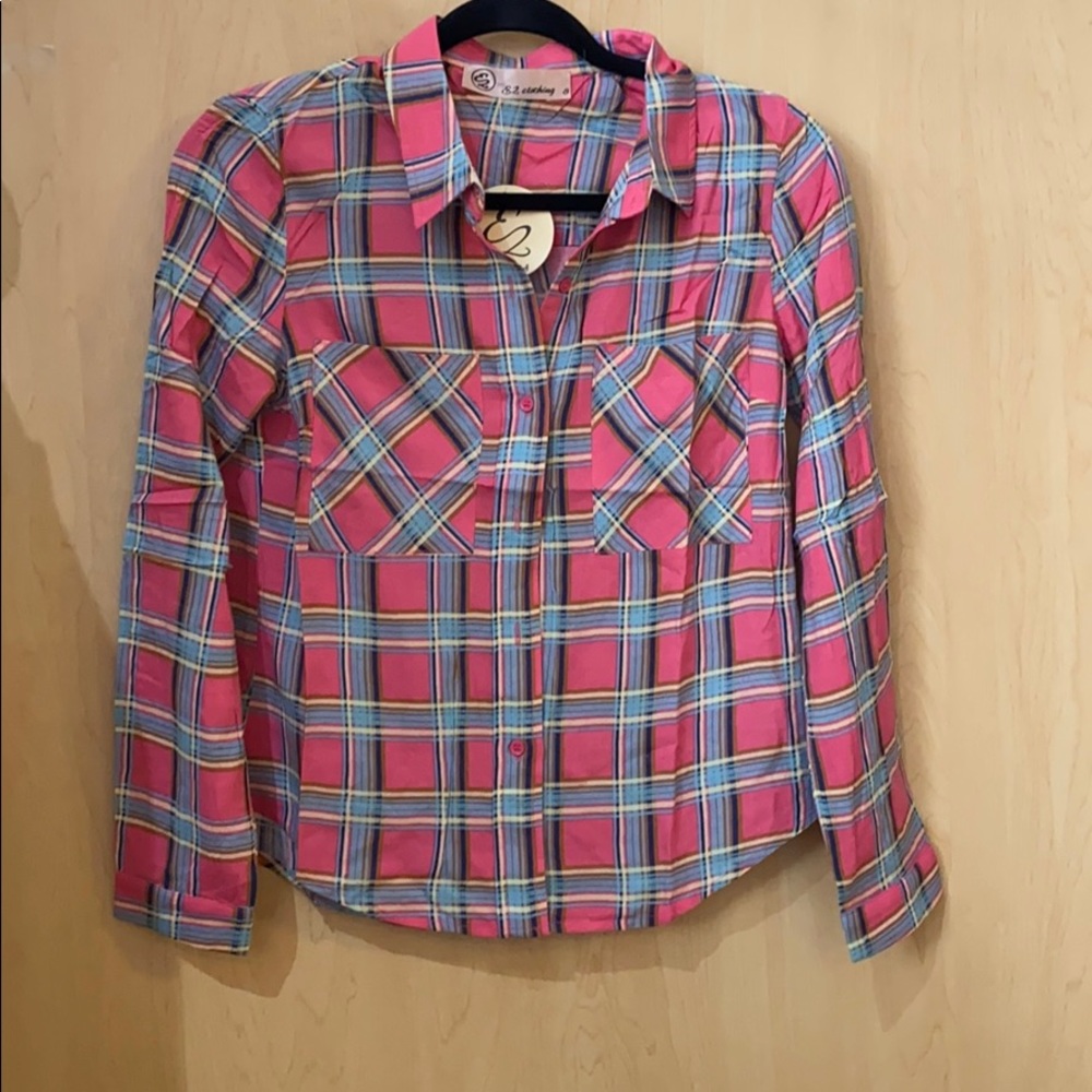 Plaid women’s shirt